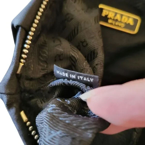 Prada Bow-Detailed Nylon Wristlet Clutch in Black - Picture 4 of 16